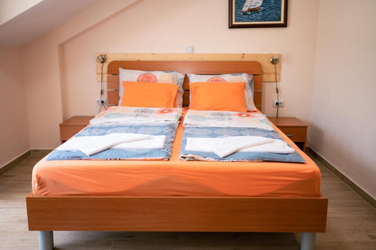 Hotel Holiday-M Ohrid Kültér fotó